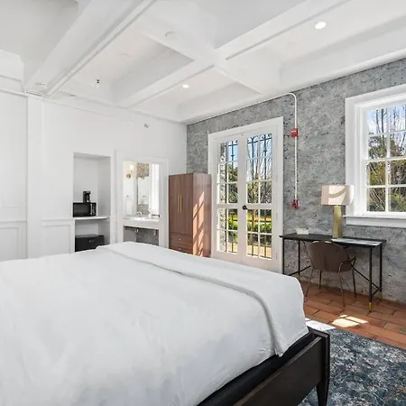 Historic Santa Rosa Guest Retreat Near Downtown! Apartment